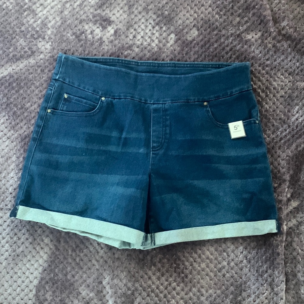 Shorts brand new size 12-14